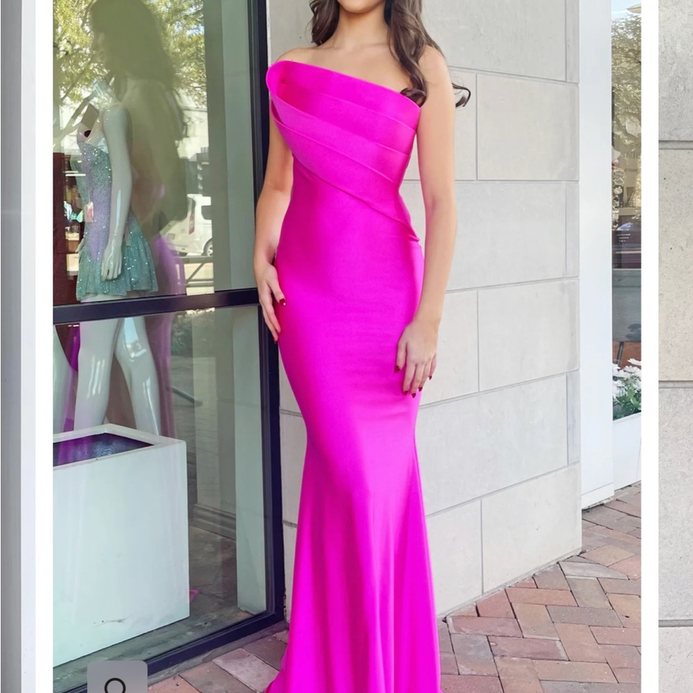 Elegant Pink Off-Shoulder Prom Dress